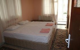 Gobi Pension Konuk Evi